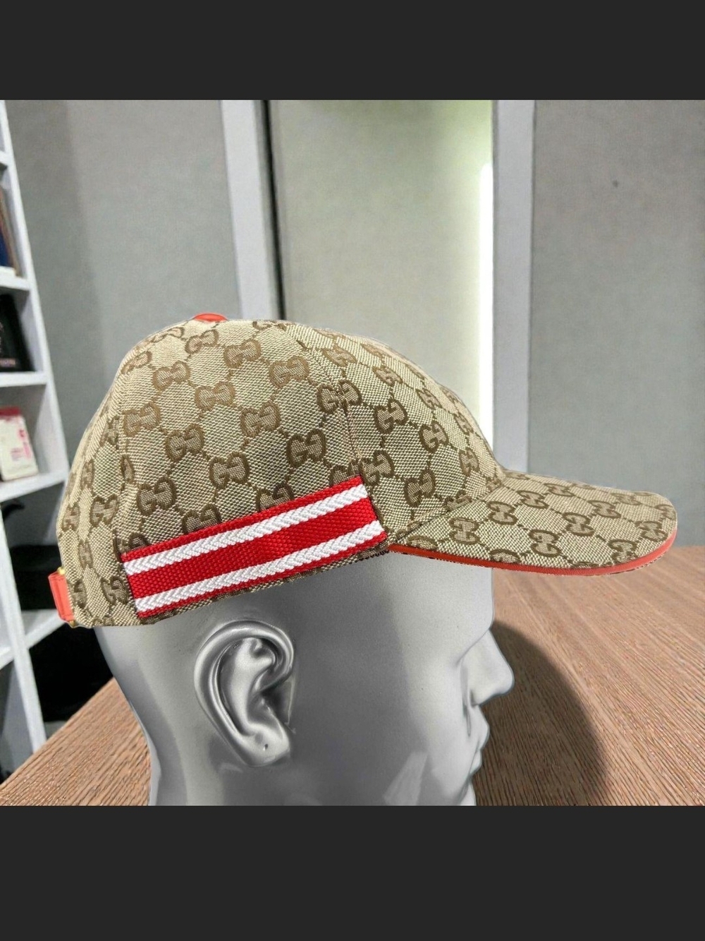Gucci Monogram Beige Baseball Cap with Red Stripe - Picture 3 of 9